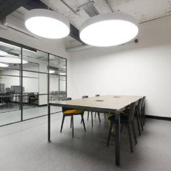 Office suite to lease in London