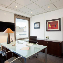 10 Rue de la Paix office accomodations