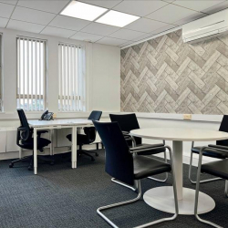 Serviced office - London