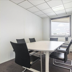 Office accomodation in Levallois-Perret