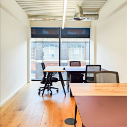 Serviced office centre to lease in London