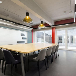 Serviced office to let in London