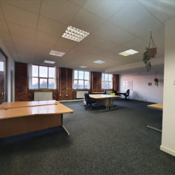 Executive suite to rent in Manchester