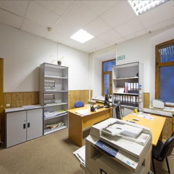 Office spaces to lease in Angers