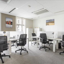 Office accomodation to lease in Nantes