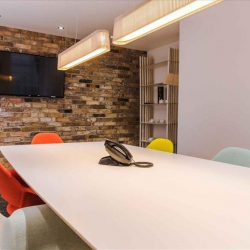 Serviced office - London