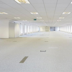 Office suite to rent in Leeds