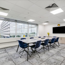 Serviced office centre to let in London