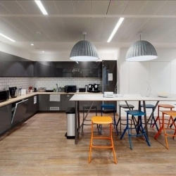 Serviced office to let in London