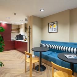 Serviced office centre to rent in London