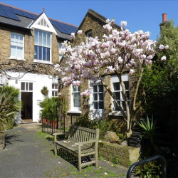 Interior of 4 Evelyn Road, The Courtyard, Chiswick