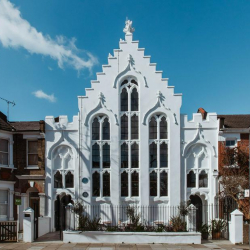 Exterior view of 41 Iffley Road, Hammersmith