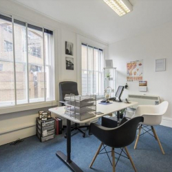 Serviced office - London