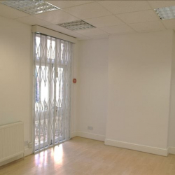 Office accomodations in central Radlett