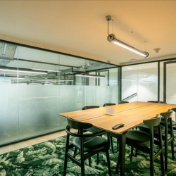 Serviced office to let in Paris