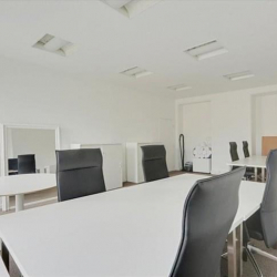 Serviced office centre to rent in Paris