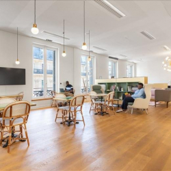 Office space to rent in Paris