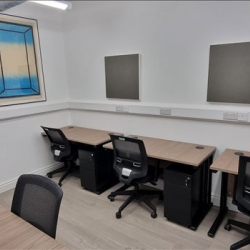 Office accomodations to let in London