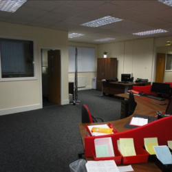 Office suite to lease in Heywood