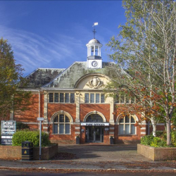 Executive offices in central Farnborough