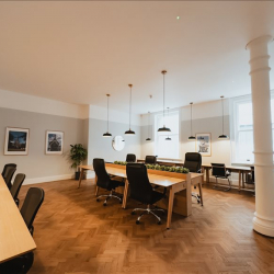 Office suite to rent in Bristol