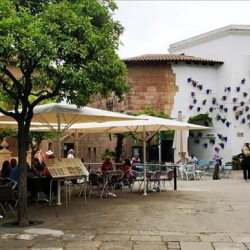 Offices at Av de Francesc Ferrer i Guardia 13