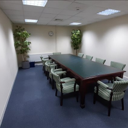 Serviced office to lease in Swindon