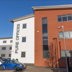 Office space in Oldbury