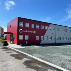 Serviced office to let in Bridgend