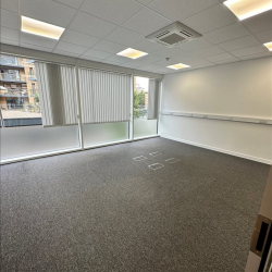 Serviced office to rent in London