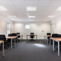 Office suite to let in Andover