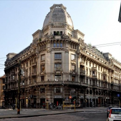 Serviced offices in central Milan