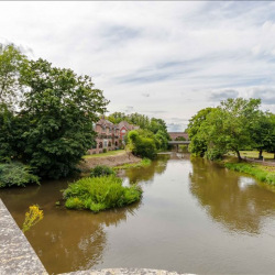 Offices at Guildford Road, Fetcham Grove