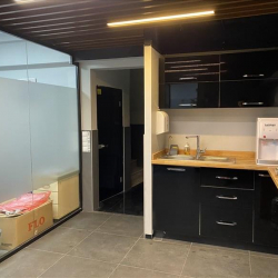 Office accomodation to let in Istanbul