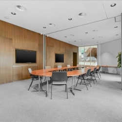 Serviced office to let in Rotterdam