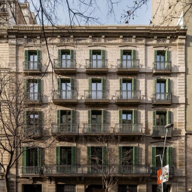 Offices at Calle De Pau Claris 79. Click for details.