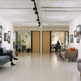 Office accomodations in central Barcelona. Click for details.