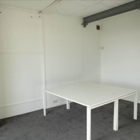 London office accomodation. Click for details.