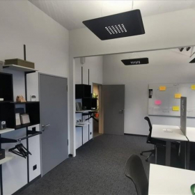 Executive office to let in Berlin. Click for details.