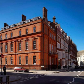 Interior of 45 Pont Street. Click for details.