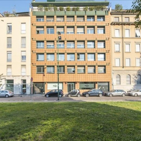 Office space - Milan. Click for details.