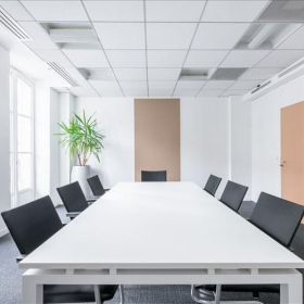 Serviced office centre to hire in Paris. Click for details.