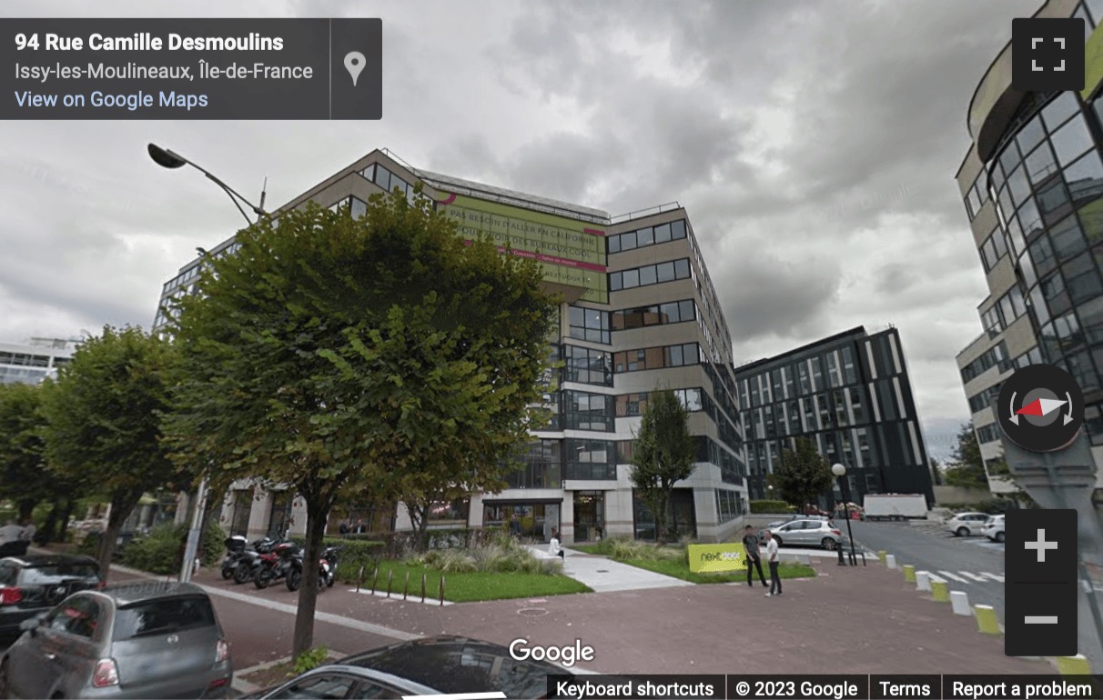 Street View image of 43 Rue Camille Desmoulins, Issy-Les-Moulineaux, Hauts-de-Seine