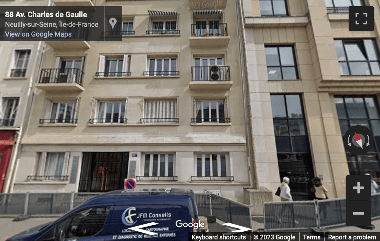 Street View image of 88, 92, Avenue Charles-de-Gaulle, Neuilly-sur-Seine, Hauts-de-Seine