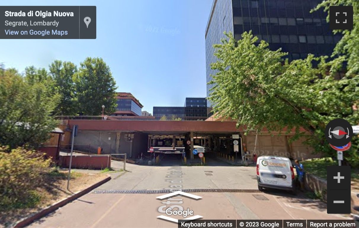 Street View image of Centro Direzionale Milano Due, Palazzo Bernini, Via Fratelli Cervi, Segrate