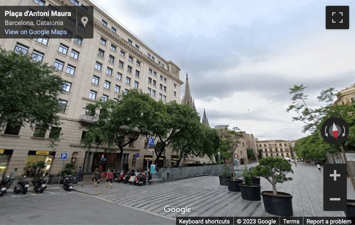 Street View image of Avinguda de la Catedral 6, Barcelona