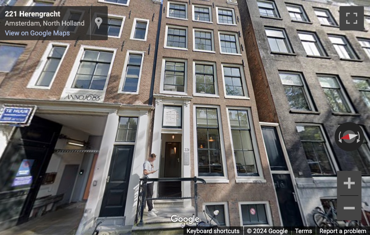 Street View image of Herengracht 221, Amsterdam, North Holland