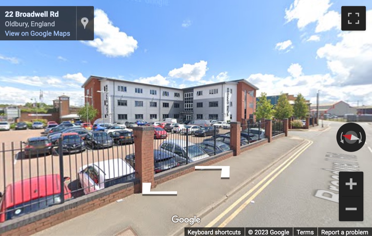 Street View image of Broadwell Road, Oldbury, West Midlands