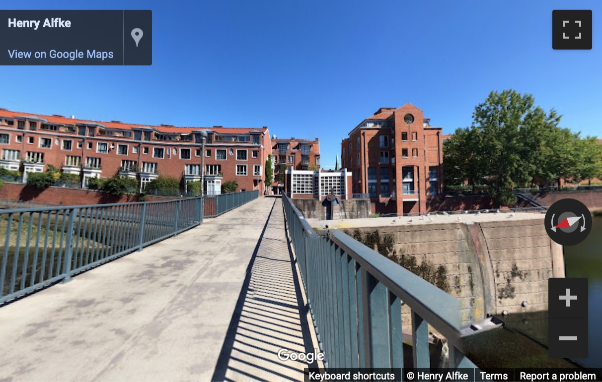 Street View image of Teerhof 59, Bremen, Niedersachsen, Germany